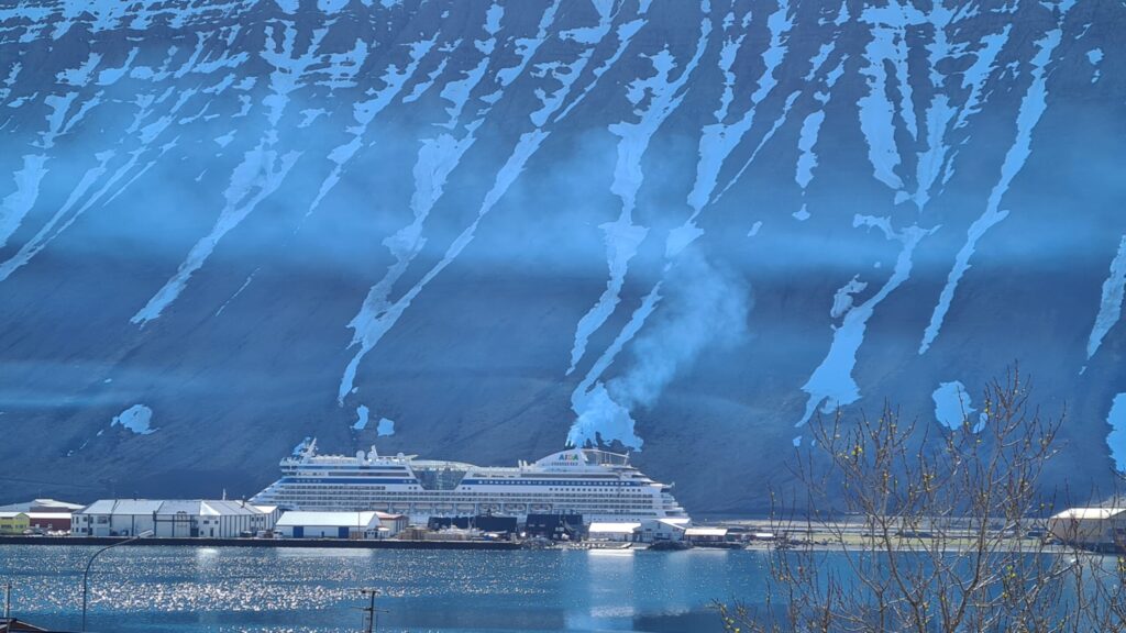 Pollution From Cruise Ship in Isafjordur Town