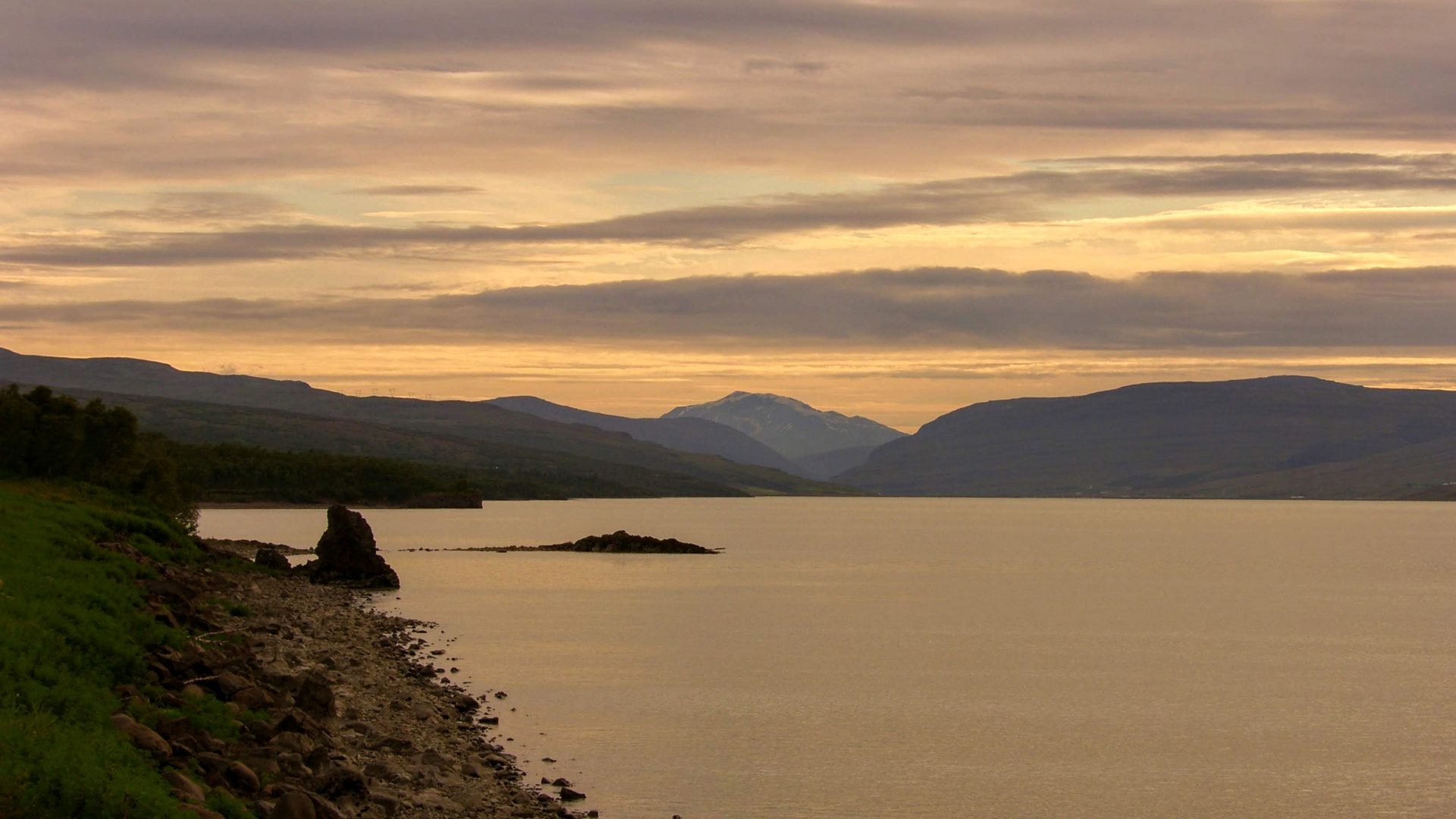 Lake Logurinn East