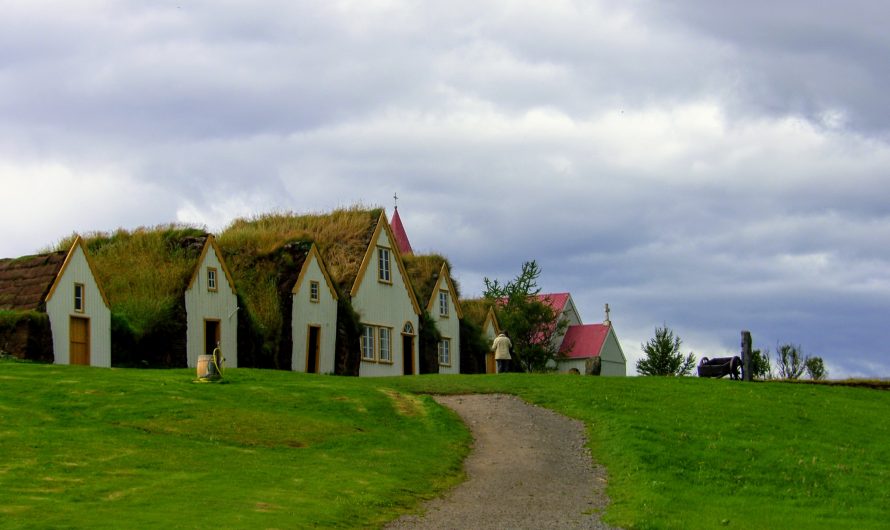 History and Old Turf Houses at Glaumbaer