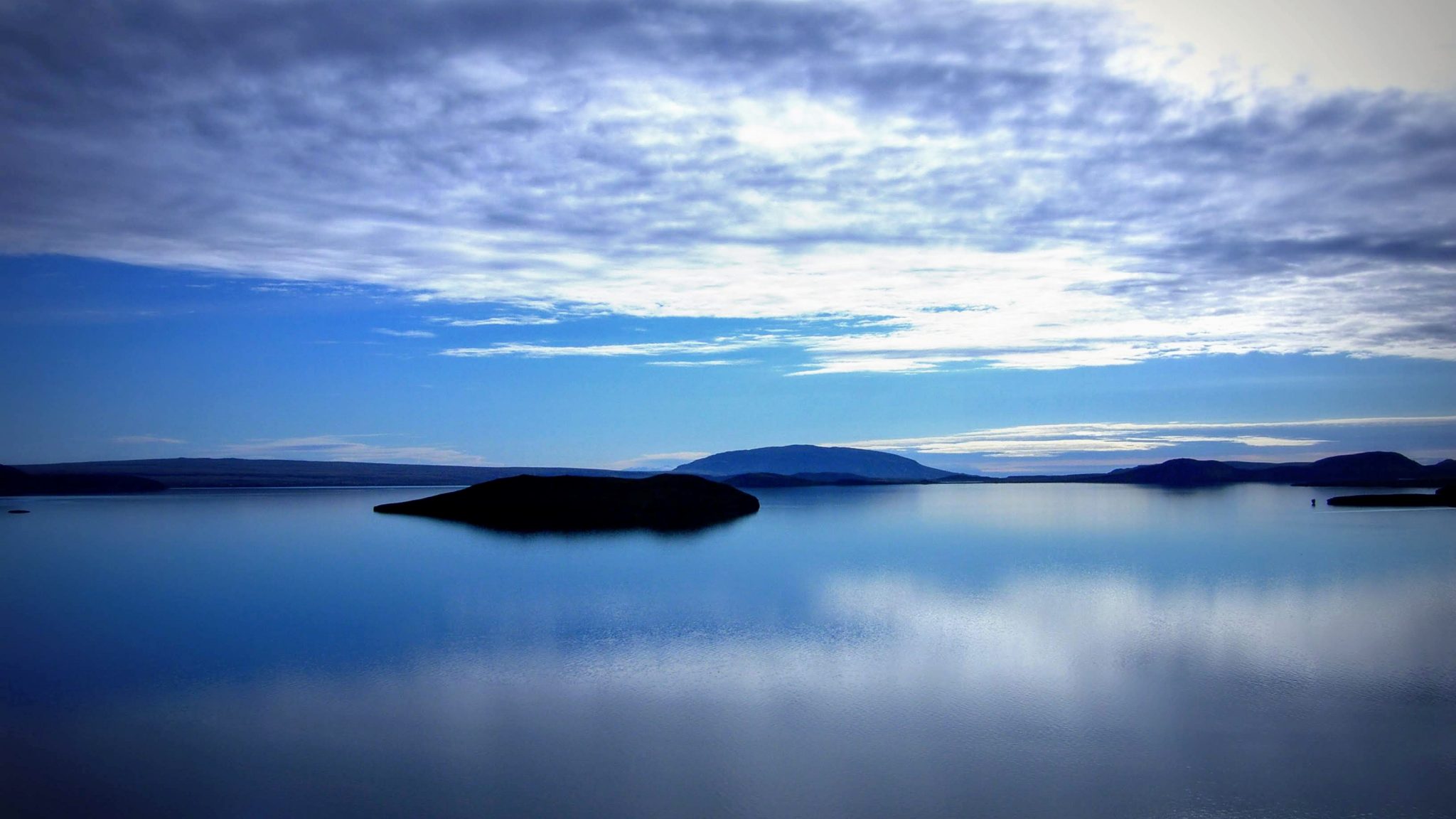 Lake Thingvallavatn In Autumn