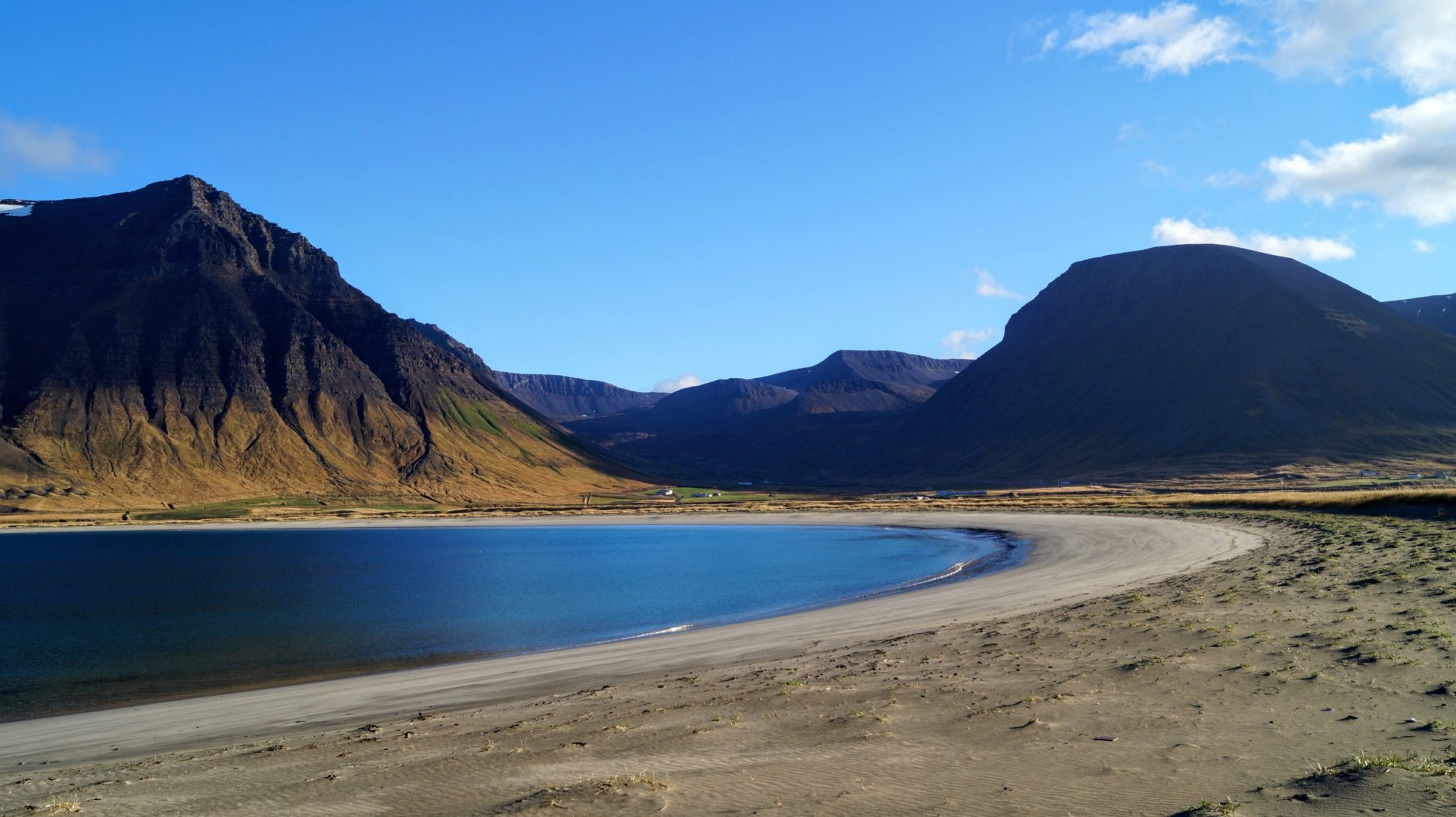 Onundarfjordur White Sand