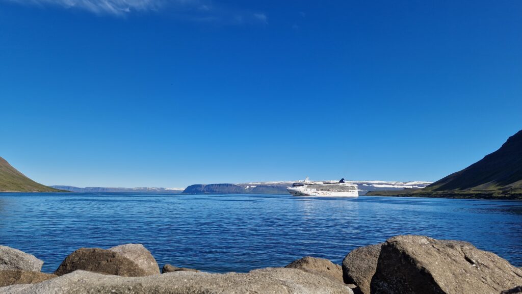 Aquaculture and Cruise Ship